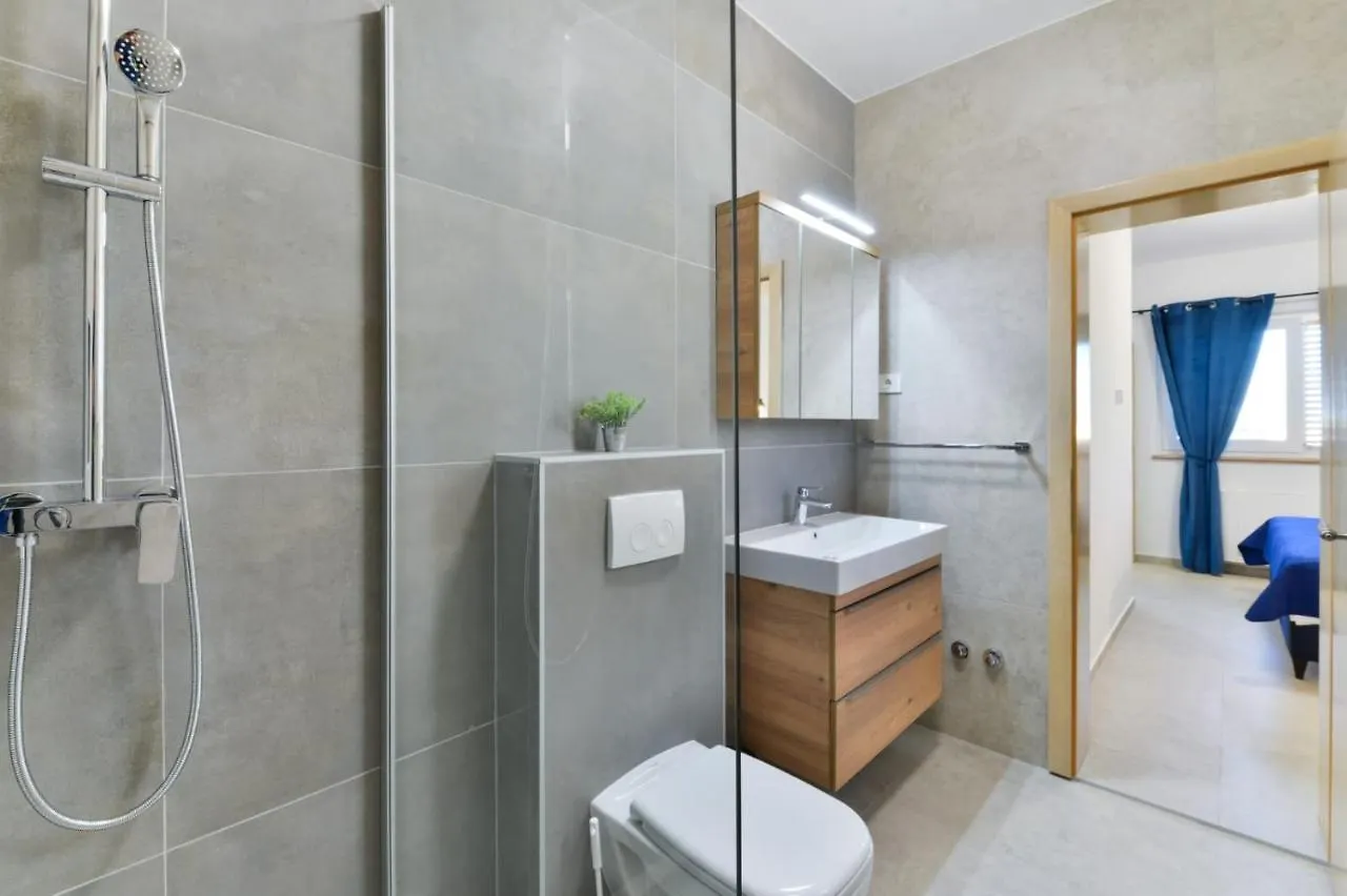 Luxury Villa With Pool,Jacuzzi And Sauna03 - By Ta Leut Agency Privlaka  0*, Privlaka (Zadar) Croatia