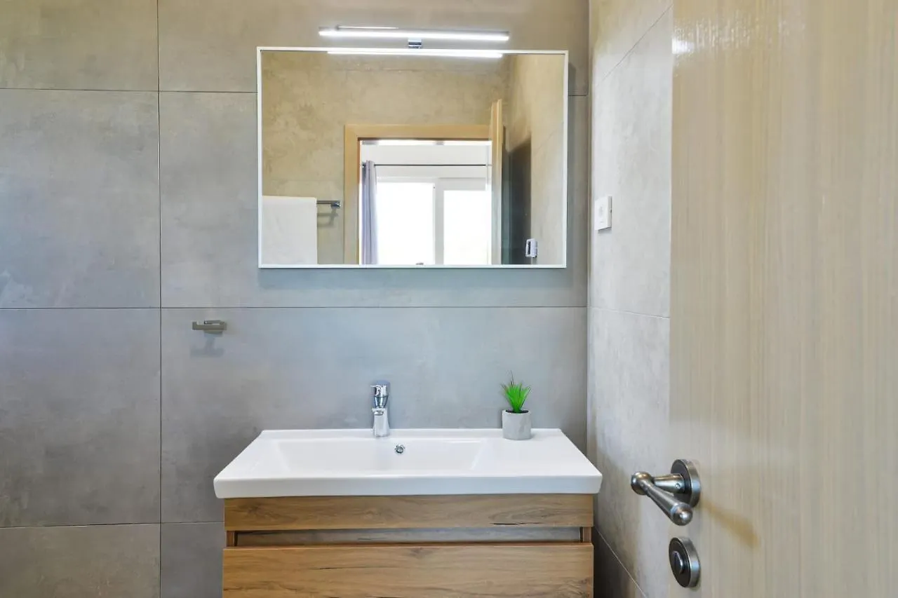 Luxury Villa With Pool,Jacuzzi And Sauna03 - By Ta Leut Agency Privlaka  0*, Privlaka (Zadar)