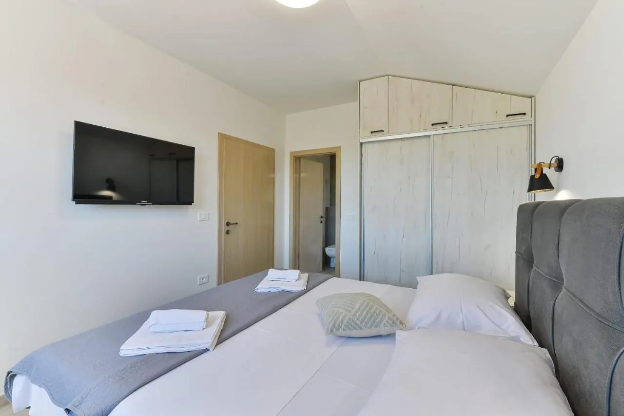 Luxury Villa With Pool,Jacuzzi And Sauna03 - By Ta Leut Agency Privlaka  Privlaka (Zadar)