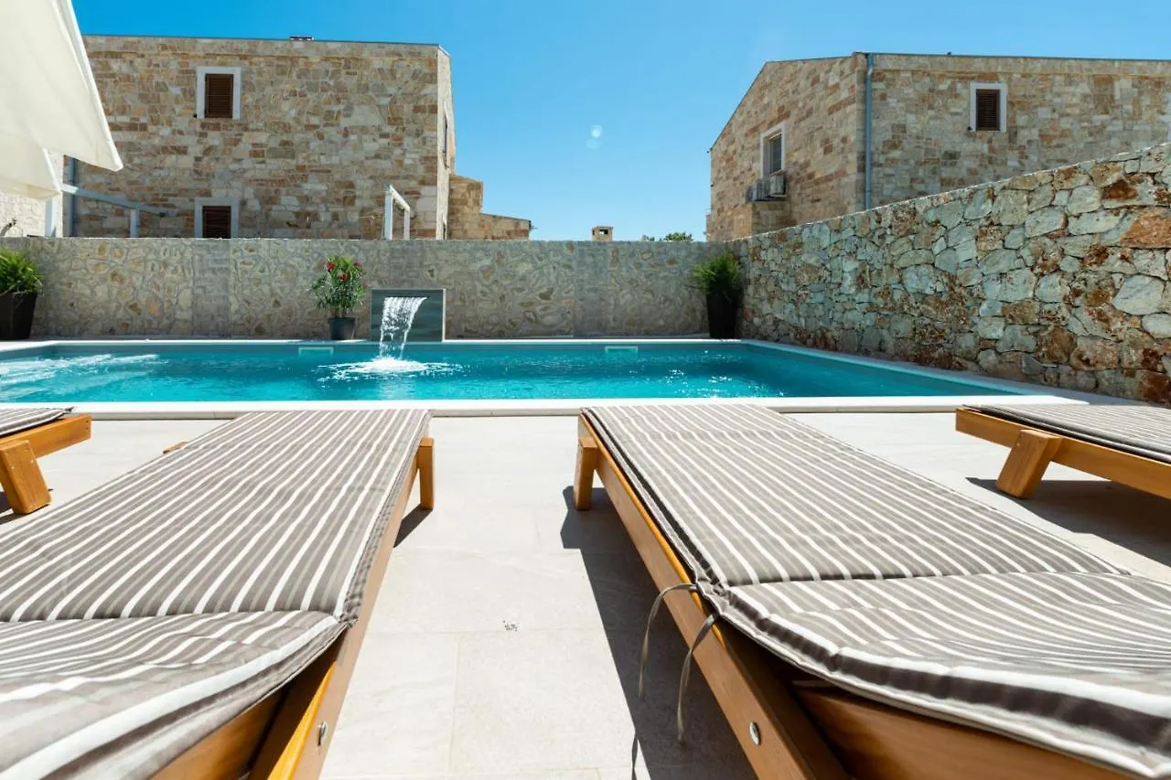Luxury Villa With Pool,Jacuzzi And Sauna03 - By Ta Leut Agency Privlaka  0*, Privlaka (Zadar)